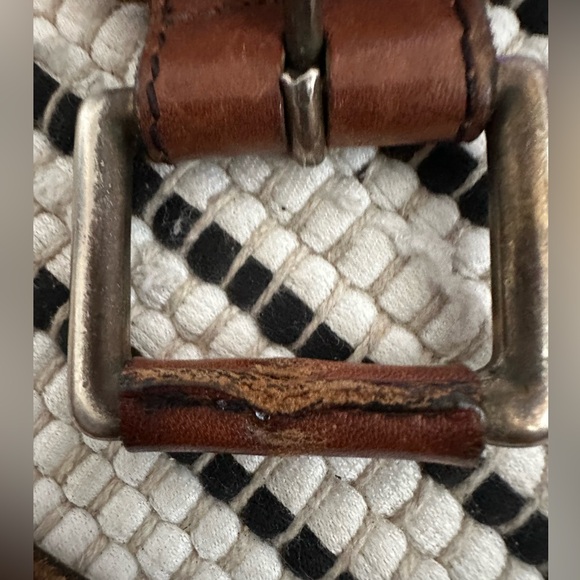 Levis - Picture 5 of 15